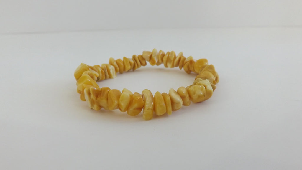 BALTIC AMBER CHIPS STRETCH BRACELET, BUTTER-WHITE  8-10 gm 8-13 mm  8 " ALLUREGEM S1264