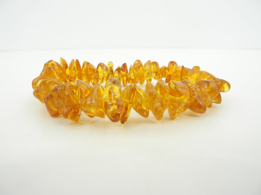 BALTIC AMBER CHIP STRETCH BRACELET POLISHED 19-22 gm 8.5"  ALLUREGEM S1506