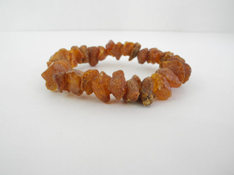 BALTIC AMBER CHIP STRETCH BRACELET RAW HONEY 16 gm 7.5 "  ALLUREGEM S1266