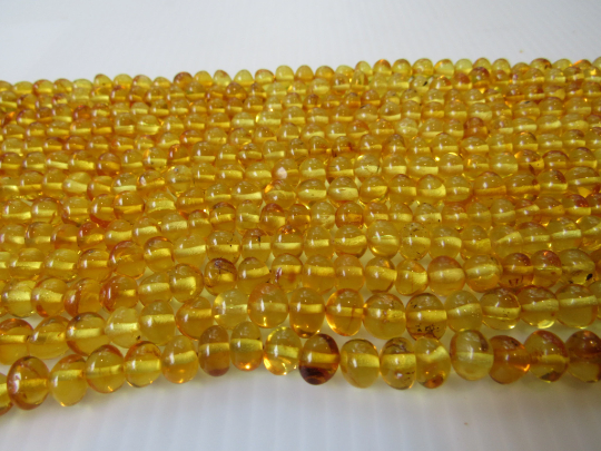 Baltic Amber Bead Strands, Natural Lemon, Rounded Baroque 12 - 14 Grams, 7 - 8 MM 16" Alluregem E2156