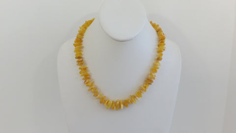 GENUINE BALTIC AMBER NECKLACE BUTTER-WHITE POLISHED CHIPS  24  gm 19"  ALLUREGEM S1235