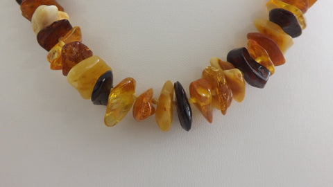 GENUINE BALTIC AMBER NECKLACE POLISHED MULTI-COLORED  CHIPS  28  gm 19"  ALLUREGEM S1814