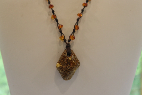 Baltic Amber Necklace with Amber Beads and Pendant E2377
