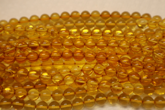 thumbnail image 2 of Natural Baltic Amber Loose Beads, Chip Shape, Polished, Approx 150 Pieces (20 Grams), From Lithuania 2 of 4